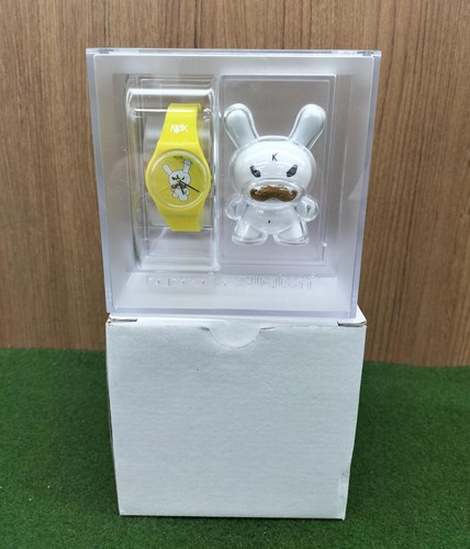 Swatch barba kidrobot - swatch, non